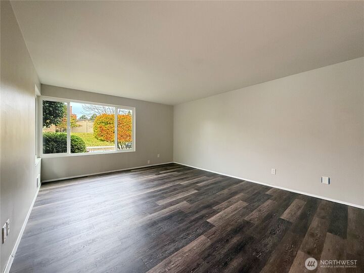 Property Photo:  1409 NW 65th Street 1  WA 98117 