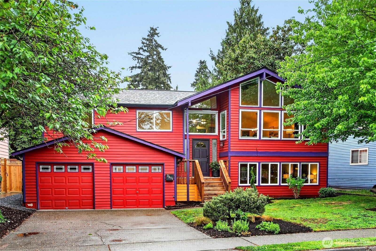 Property Photo:  7511  43rd Avenue NE  WA 98115 
