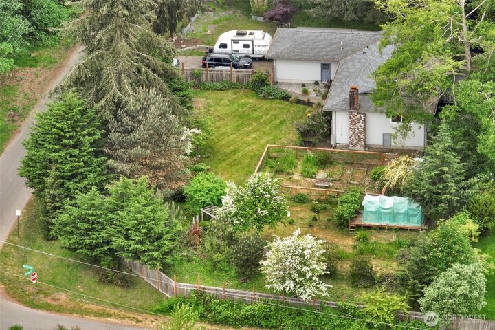Property Photo:  10414 SW 110th Street  WA 98070 