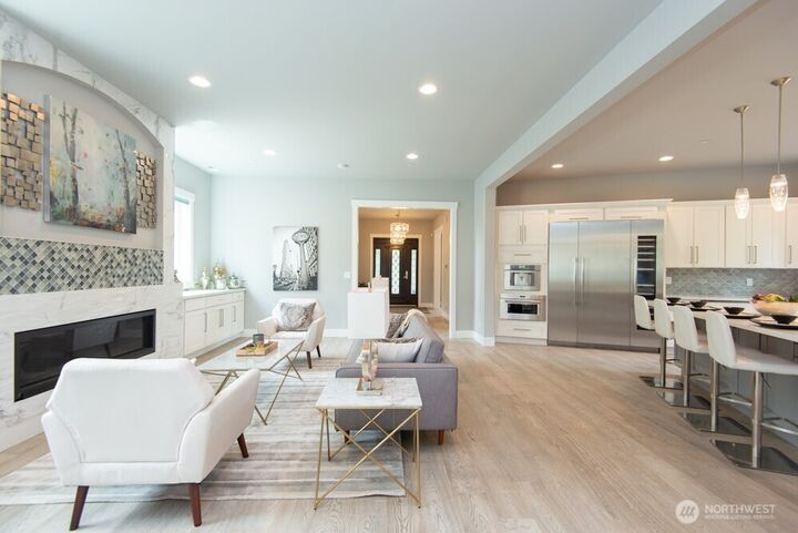 Property Photo:  1808  104th Avenue SE  WA 98004 