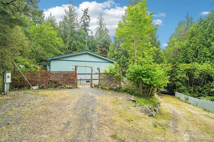 Property Photo:  5160  Blacktail Lane  WA 98260 