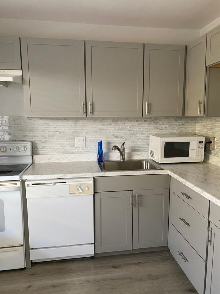 Property Photo:  19 Abbey Lane 206  FL 33446 
