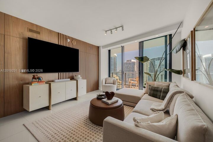 Property Photo:  1300 S Miami Ave 2602  FL 33130 