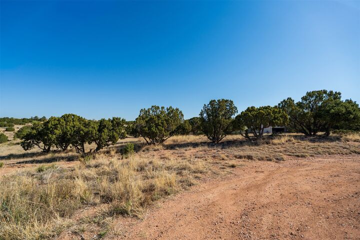 Property Photo:  4 Azul Place  NM 87508 