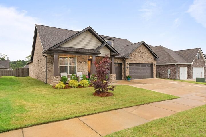Property Photo:  2129 Misty Dr NE  AL 35058 