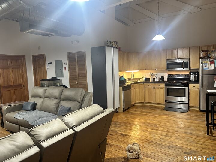 Property Photo:  325 Lafayette Street 4307  CT 06604 
