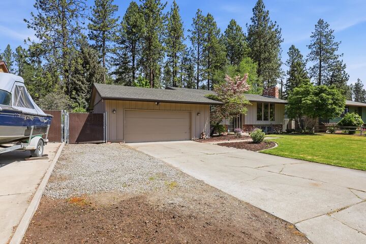 Property Photo: 10921 E 31st Ave WA 99206