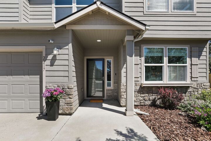Property Photo:  2217 S Lloyd Ct  WA 99223 