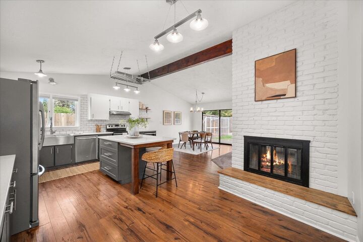 Property Photo:  5709 S Magnolia St  WA 99223 