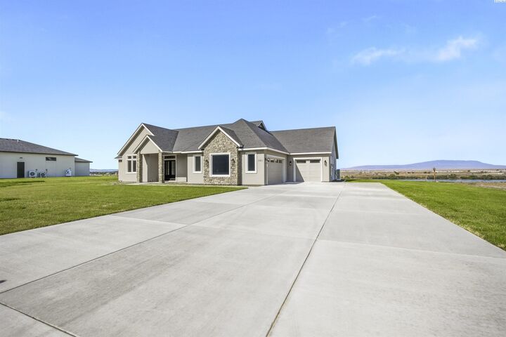 Property Photo: 161 Riviera Drive WA 99301