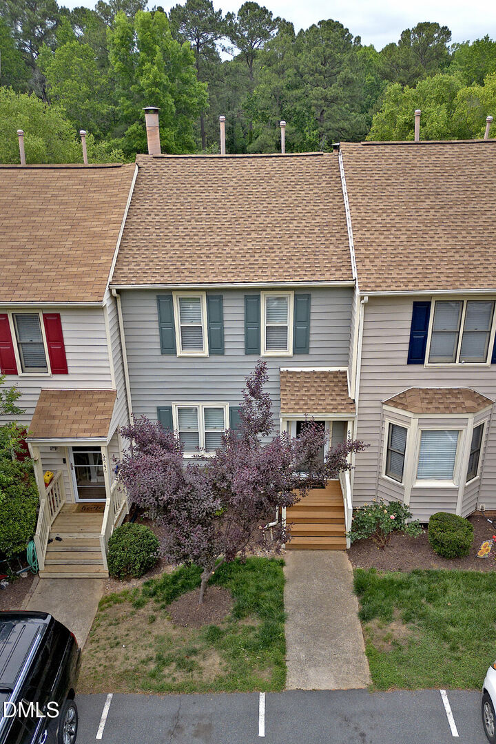 Property Photo: 6544 English Oaks Drive NC 27615