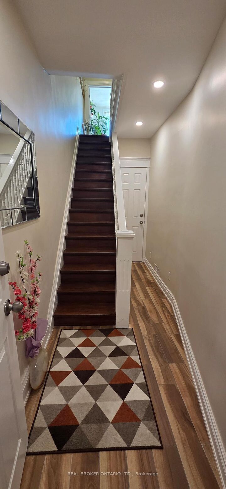 Property Photo: 17 Howard Park Avenue ON M6R 1V3