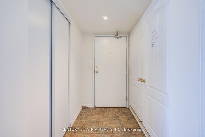Property Photo: 129 Isaac Devins Boulevard 5 ON M9M 0C4