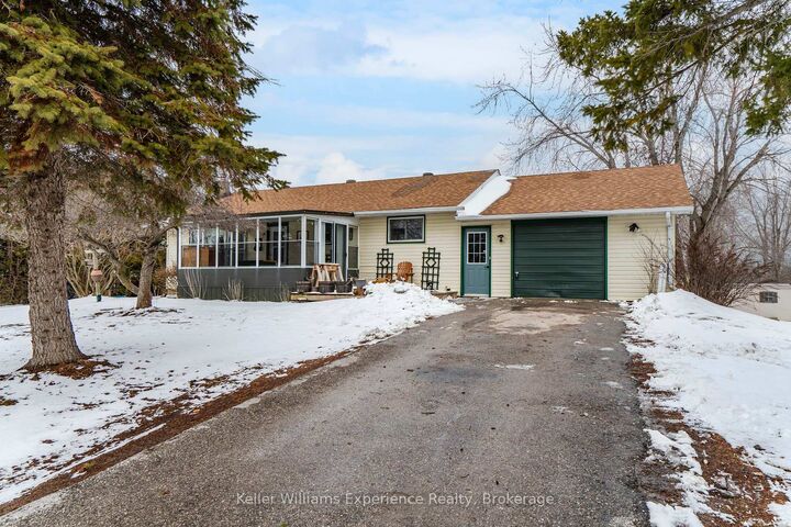 Property Photo: 3928 Edgehill Road ON L3V 6H7