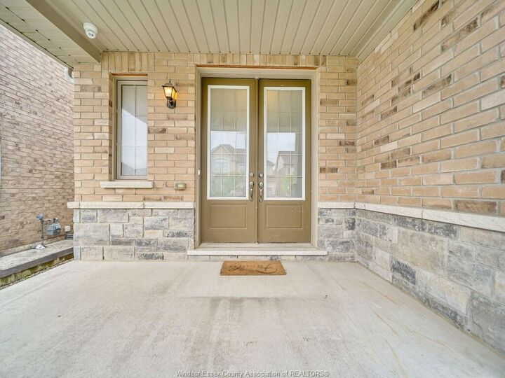 Property Photo: 51 Merrybrook Trail ON L7A 4V8