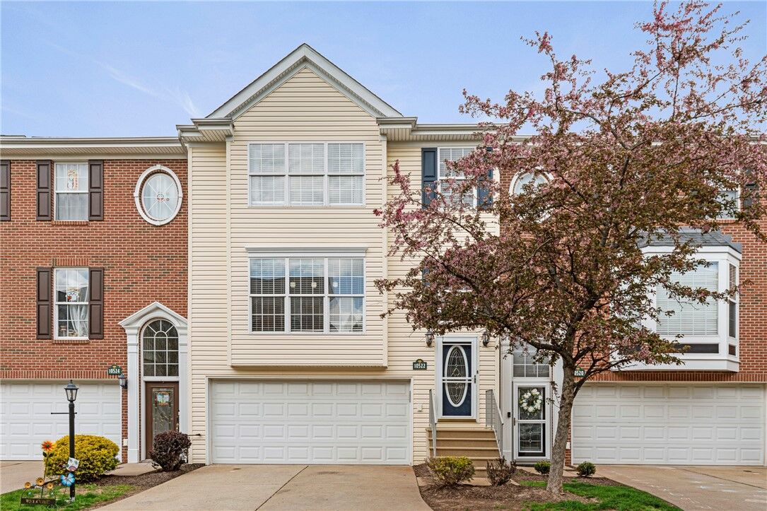 Property Photo:  10522 Forrest Hill  PA 15090 