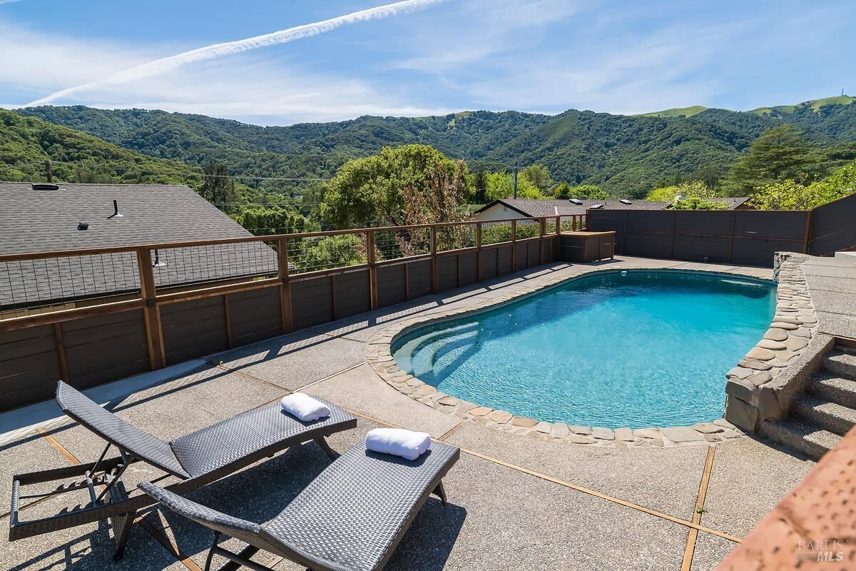 Property Photo: 36 Capilano Drive CA 94949