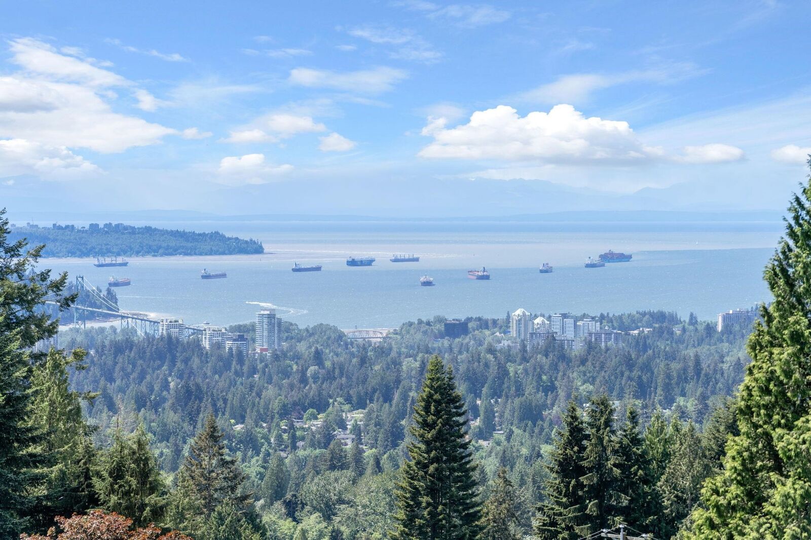 Property Photo:  3961 St. Albans Avenue  BC V7N 1S9 