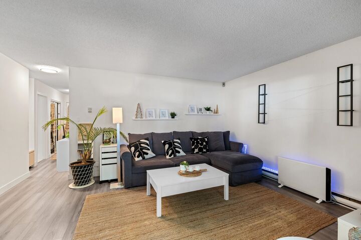 Property Photo:  45 Fourth Street 110  BC V3L 5H7 