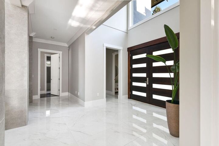 Property Photo: 18171 29A Avenue BC V3Z 9V2