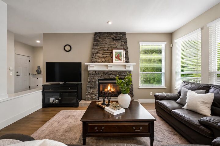 109 Cranberry Court — photo 1