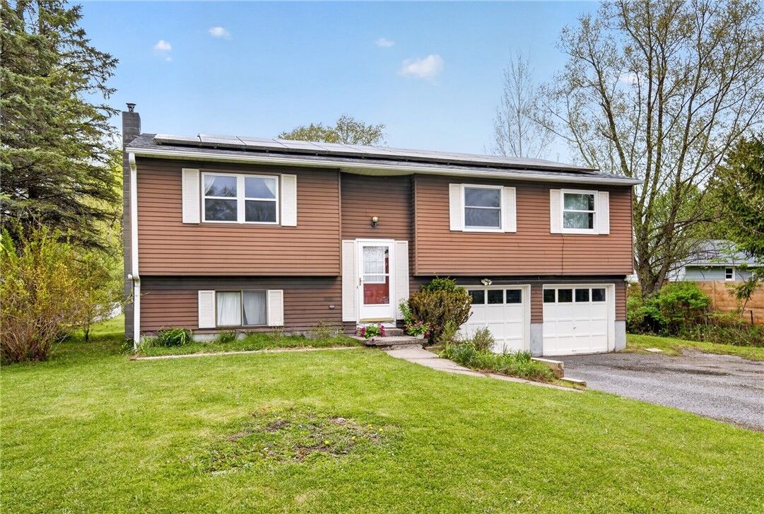 Property Photo:  2 Brookside Drive  NY 13053 