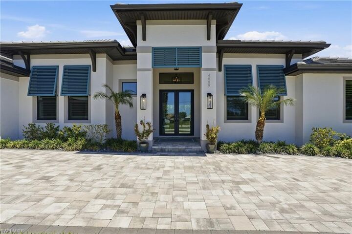 Property Photo:  4009 SW 25th Pl  FL 33914 