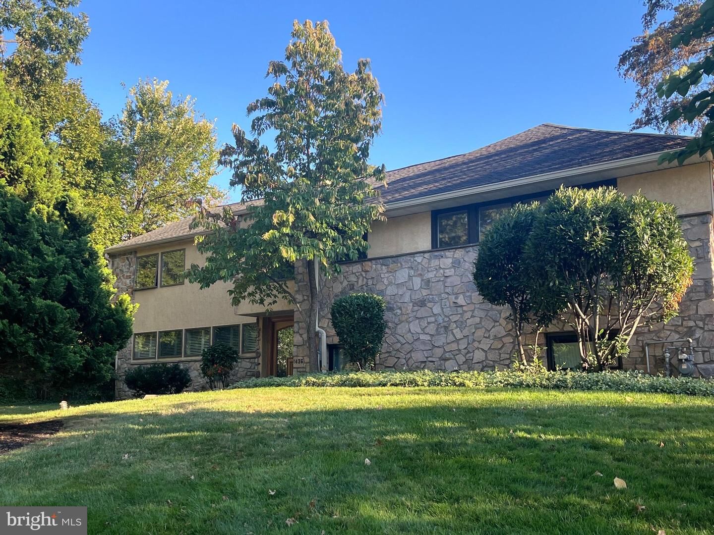 Property Photo:  1436 Hillside Road  PA 19096 