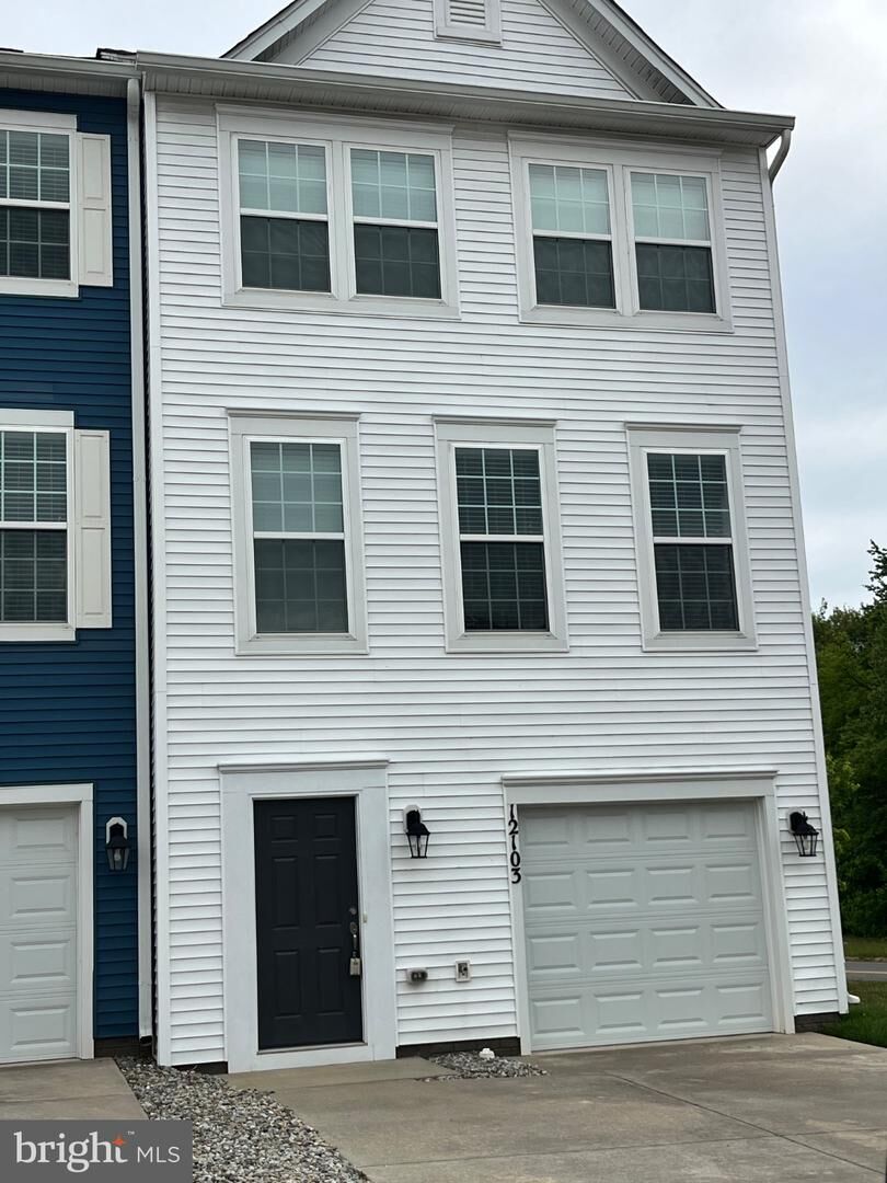 Property Photo:  12103 Bowling Farm Court  VA 22407 