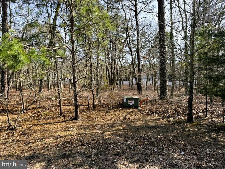 Property Photo:  18 Pinewood Drive  NJ 08087 