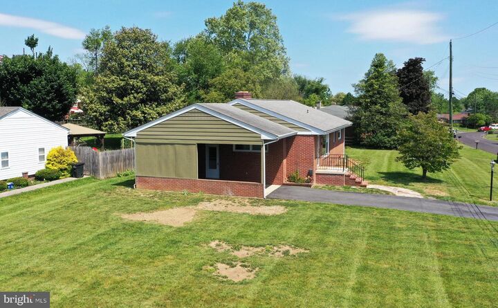 Property Photo:  437 Beechcroft Road  VA 22601 
