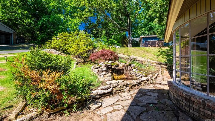 Property Photo: 6 Flintwood Drive AR 72227