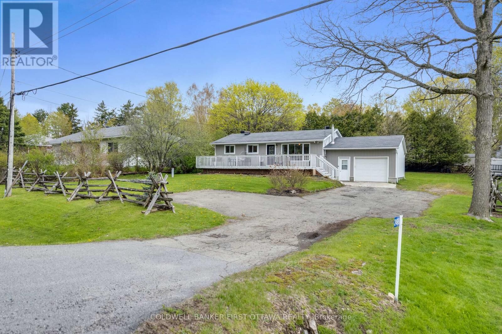 Property Photo:  2498 Rideau Ferry Road  ON K7H 3C7 