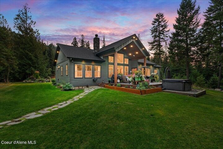 Property Photo: 529 S Beaver Lake Rd ID 83801