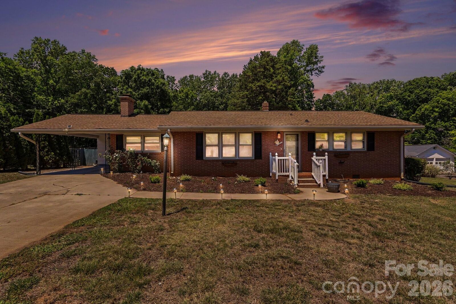 Property Photo:  1210 Edgedale Drive  NC 28144 