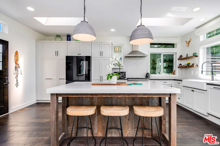 Property Photo:  29500 Heathercliff Rd.  CA 90265 