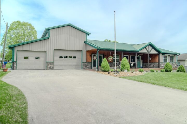 Property Photo:  45746 Old State Route 21  OH 43724 