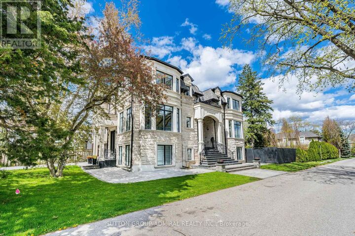 Property Photo:  30 Westridge Road  ON M9A 4E8 