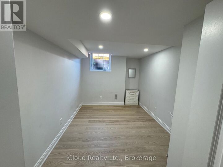 Property Photo:  4105 Channing Crescent East Basement A  ON L6H 3R3 