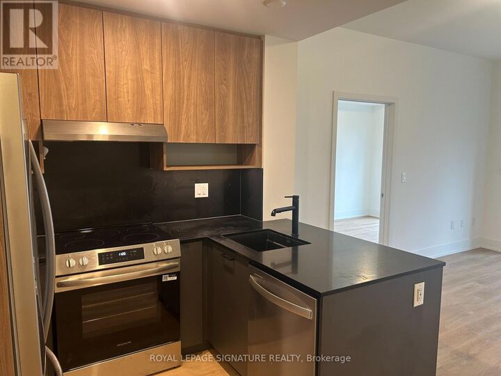 Property Photo:  206 King Street West 501  ON L8P 1A5 