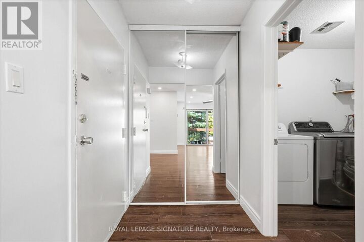 Property Photo:  2701 Aquitaine Avenue 42  ON L5N 2H7 