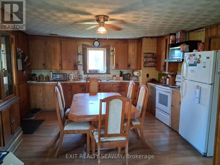 Property Photo:  4725 12th Road  ON K0C 1R0 