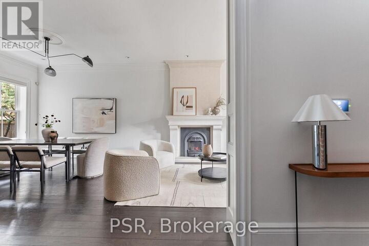 Property Photo:  126 Dovercourt Road  ON M6J 3C4 