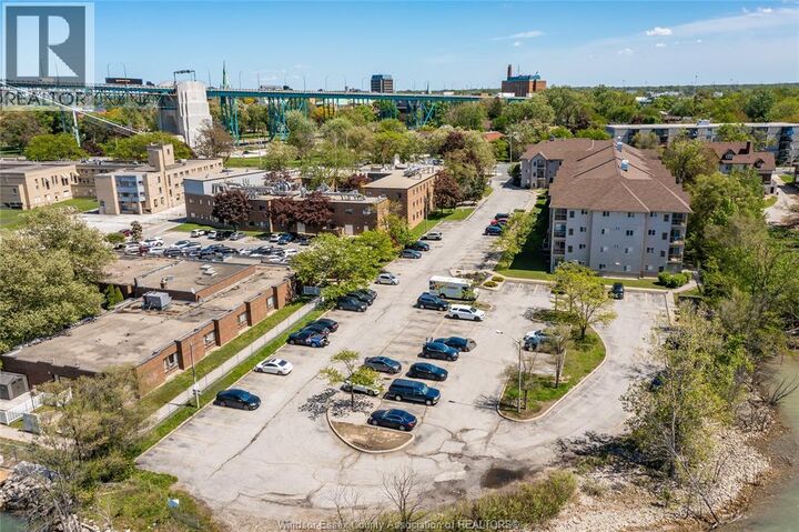Property Photo:  3000 Sandwich Street 414  ON N9C 4G3 