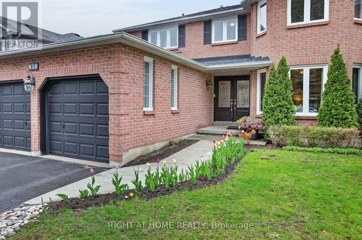 Property Photo:  928 Snowbird Street  ON L1J 8J8 