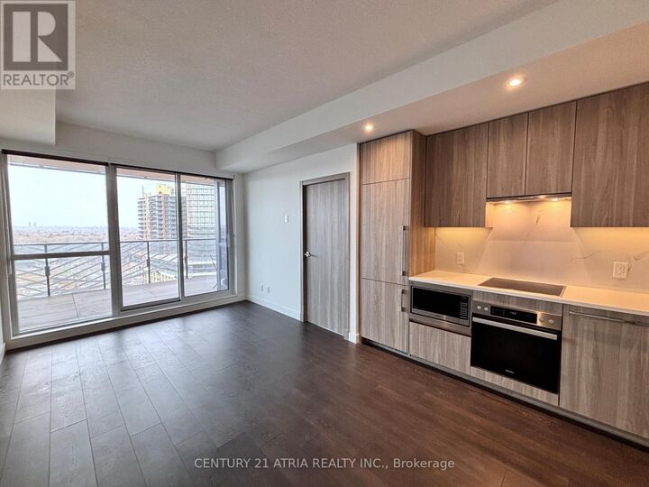 Property Photo:  27 McMahon Drive 1211  ON M2K 0J2 