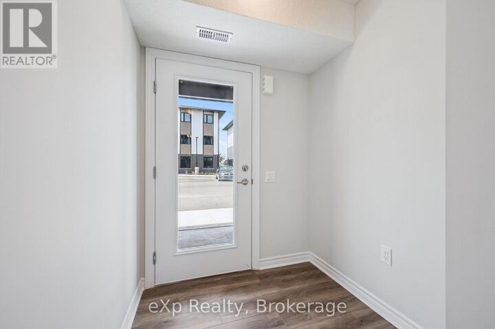 Property Photo: 465 Garafraxa Street West 10 ON N1M 1C6