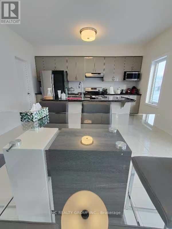 Property Photo: 3737 Lakepointe Drive ON L3V 8N1