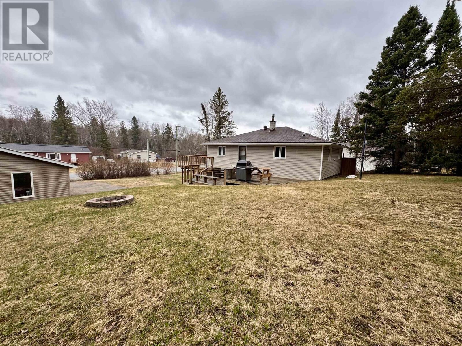 Property Photo:  325 Howey St  ON P0V 2M0 