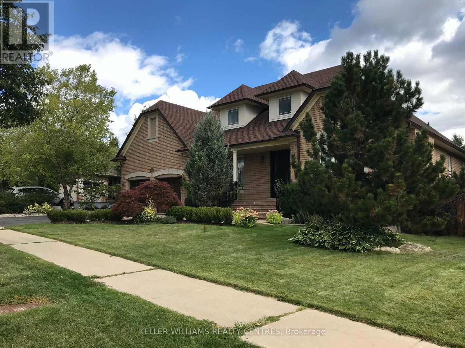 Property Photo:  148 Hunterwood Chase  ON L6A 4A8 